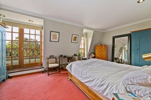 Bedroom- click for photo gallery